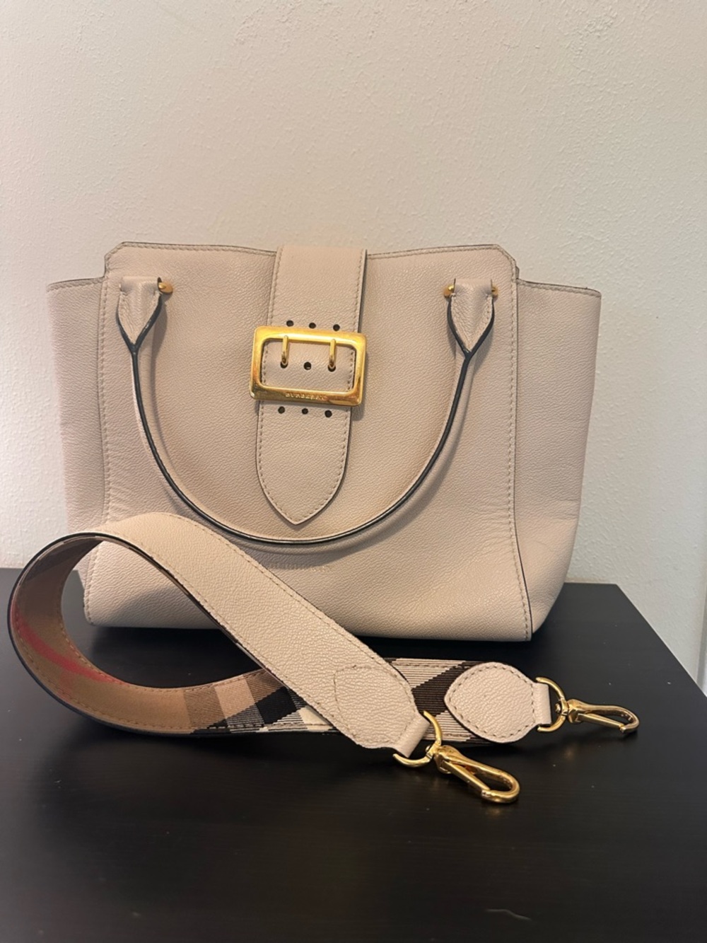 Burberry Cream Leather Buckle Satchel Nova Check Strap - Picture 4 of 7